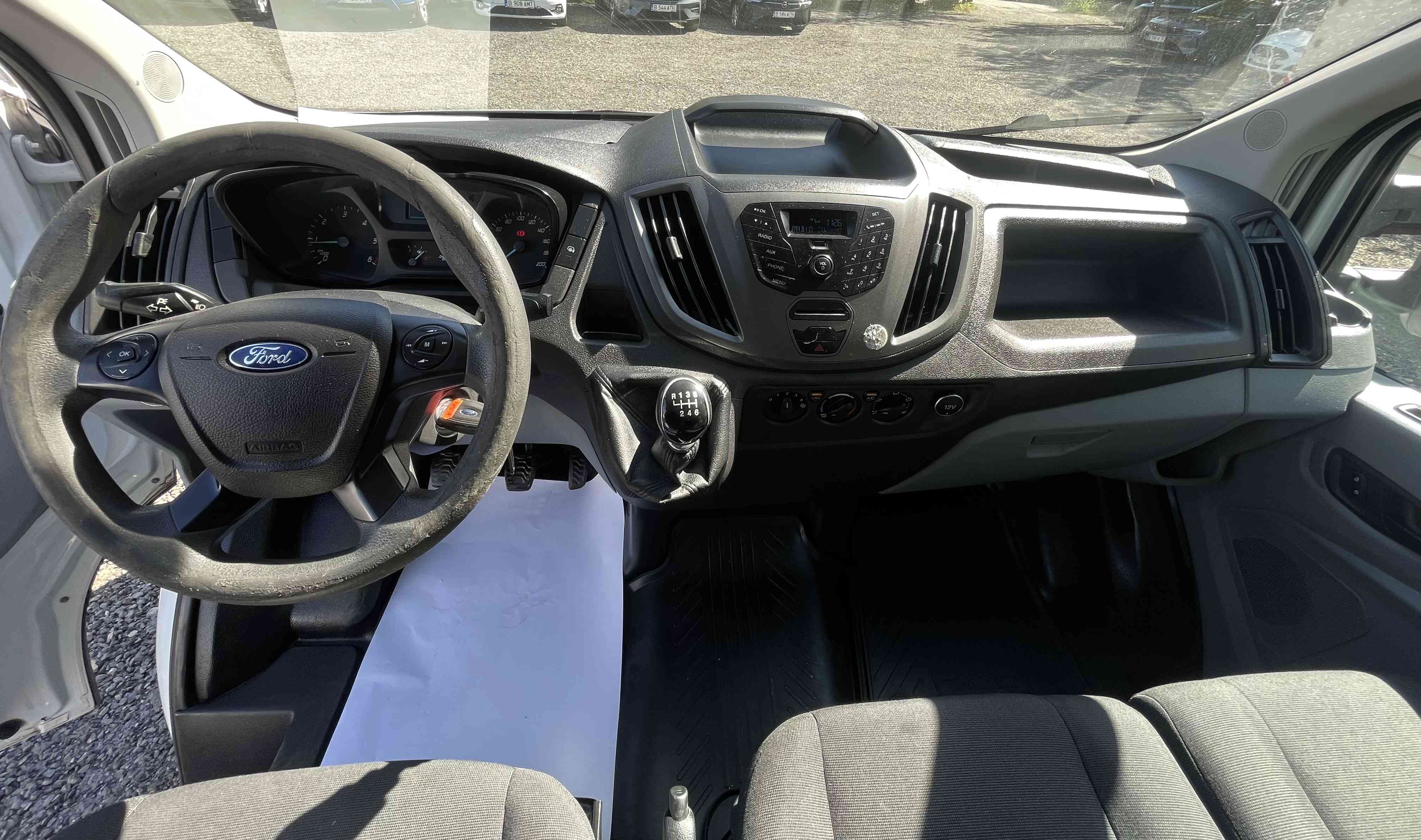 car-image