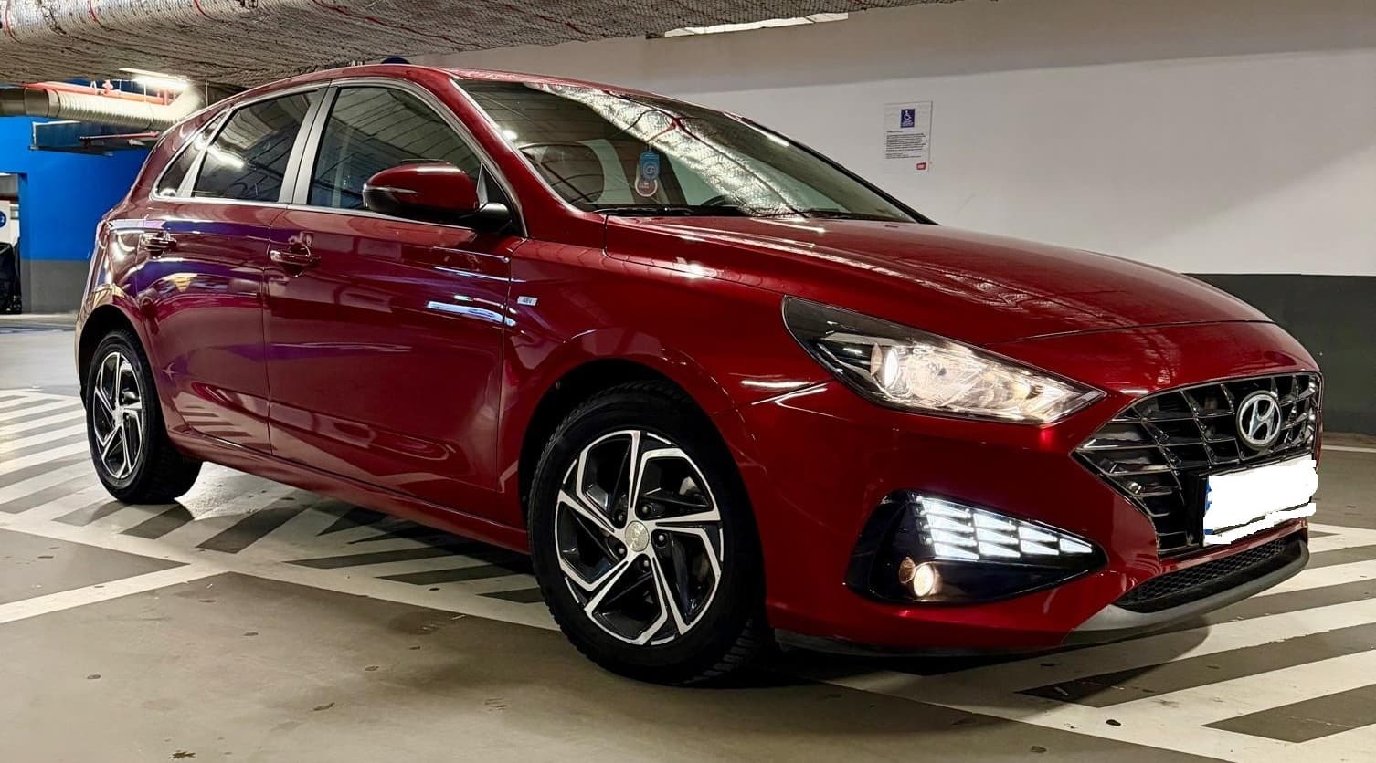 car-image